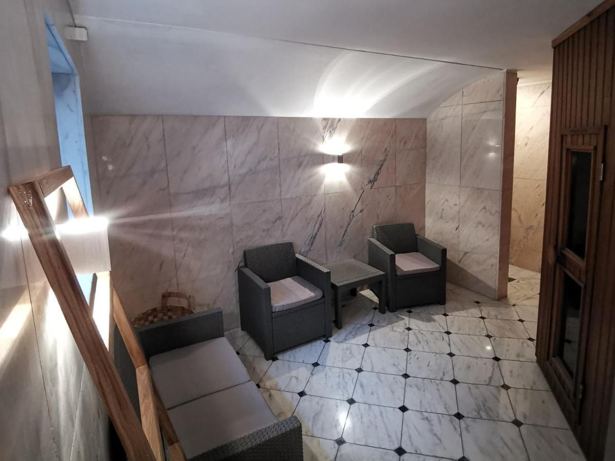 Wellness Appartement Dusseldorf Exterior photo